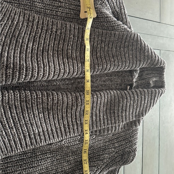 J. CREW | Chunky Cable-knit Sweater Cardigan long sleeve Sz XSmall - Picture 5 of 6